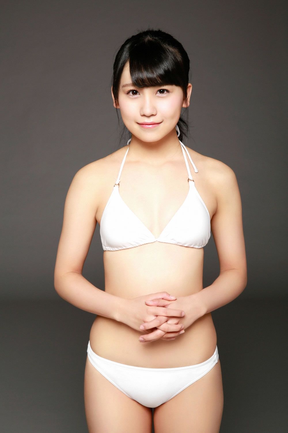 [YS-Web] Vol.657 AKB48 小嶋真子,加藤玲奈,田野優花,高橋朱里 - 18歳のAKB48 [50P]