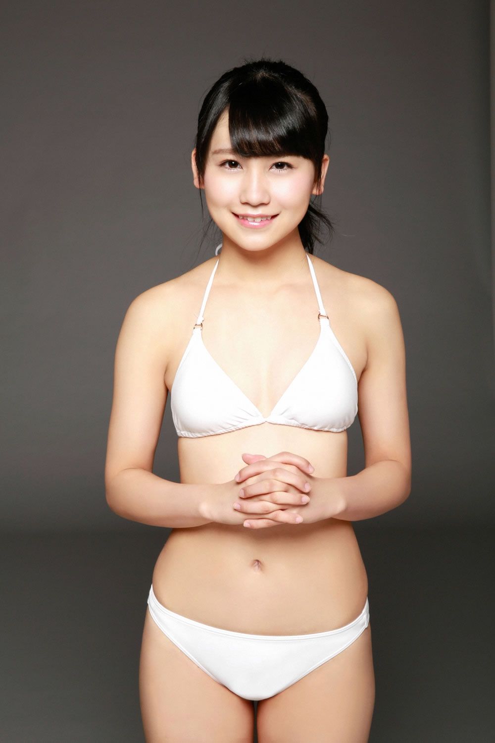 [YS-Web] Vol.657 AKB48 小嶋真子,加藤玲奈,田野優花,高橋朱里 - 18歳のAKB48 [50P]