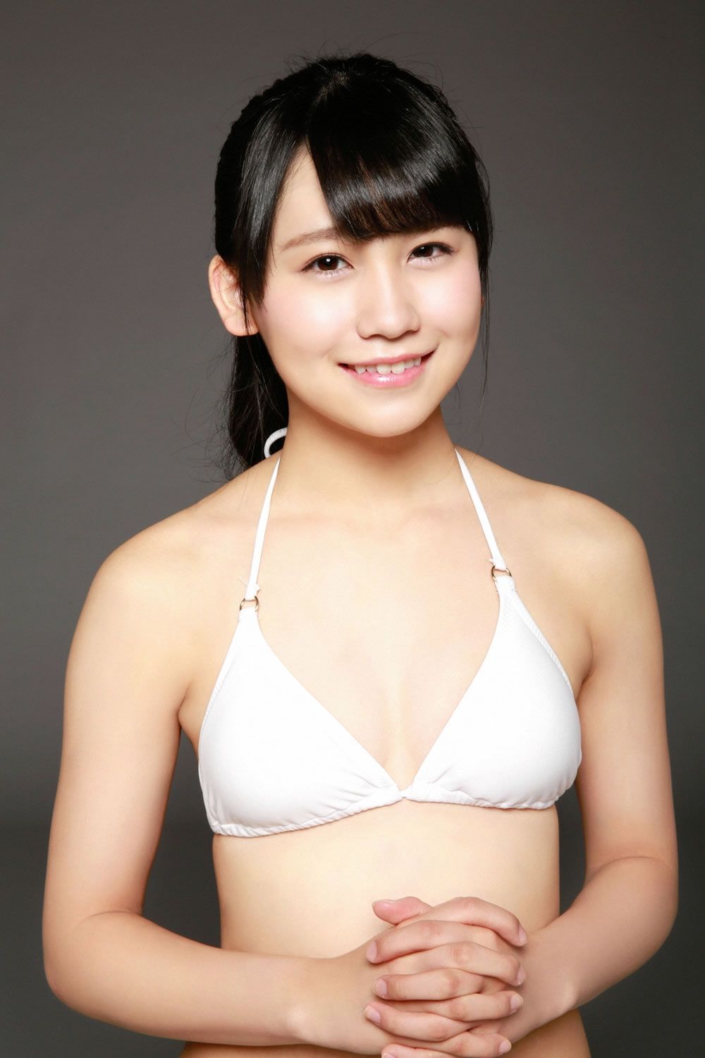 [YS-Web] Vol.657 AKB48 小嶋真子,加藤玲奈,田野優花,高橋朱里 - 18歳のAKB48 [50P]