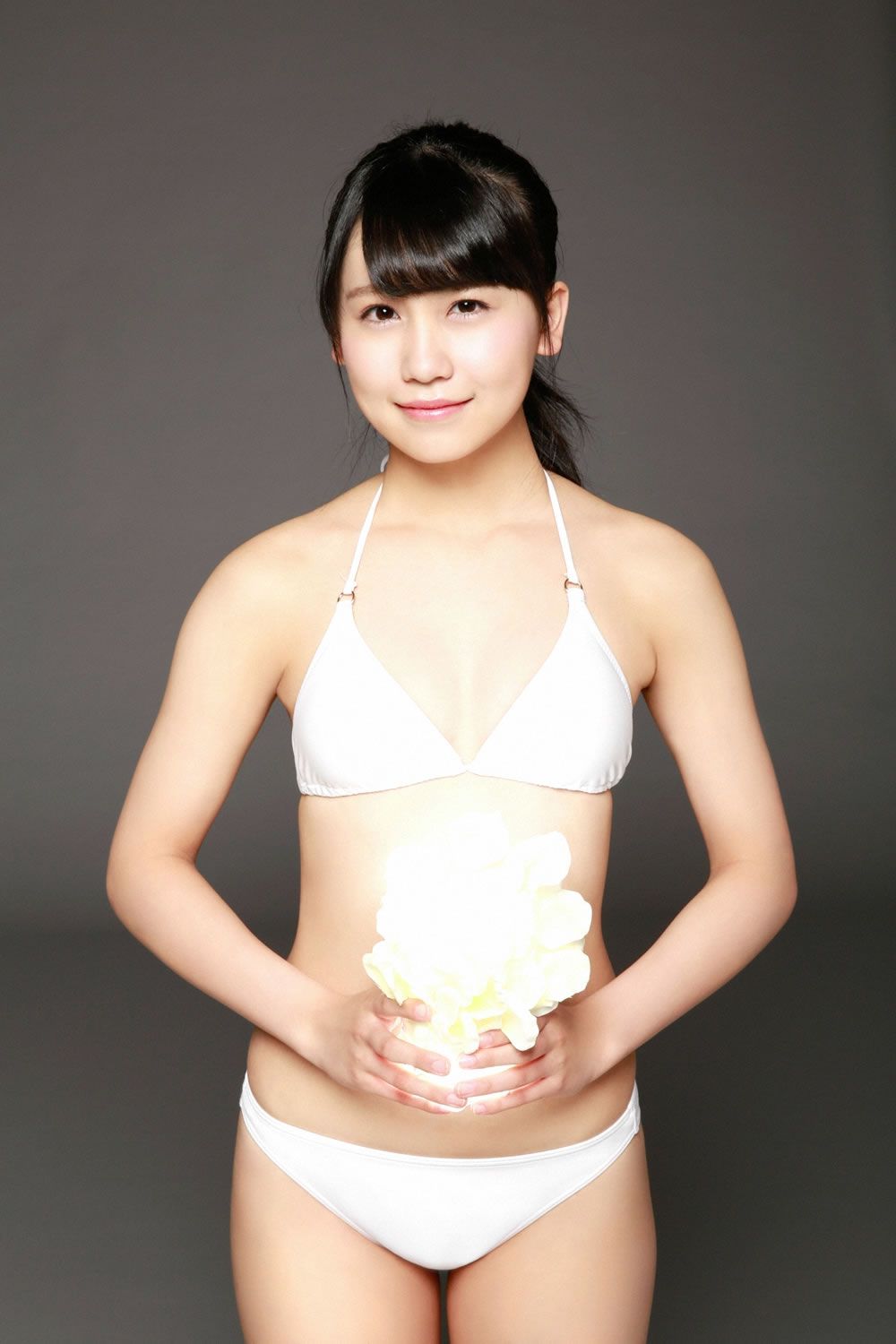 [YS-Web] Vol.657 AKB48 小嶋真子,加藤玲奈,田野優花,高橋朱里 - 18歳のAKB48 [50P]
