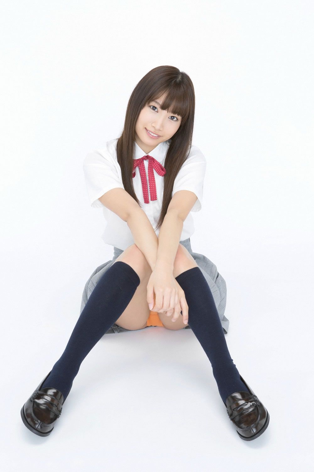 [YS-Web] Vol.661 Anna Tamechika 為近あんな - ミスFLASH2015のクールビューティー入学!! [49P]