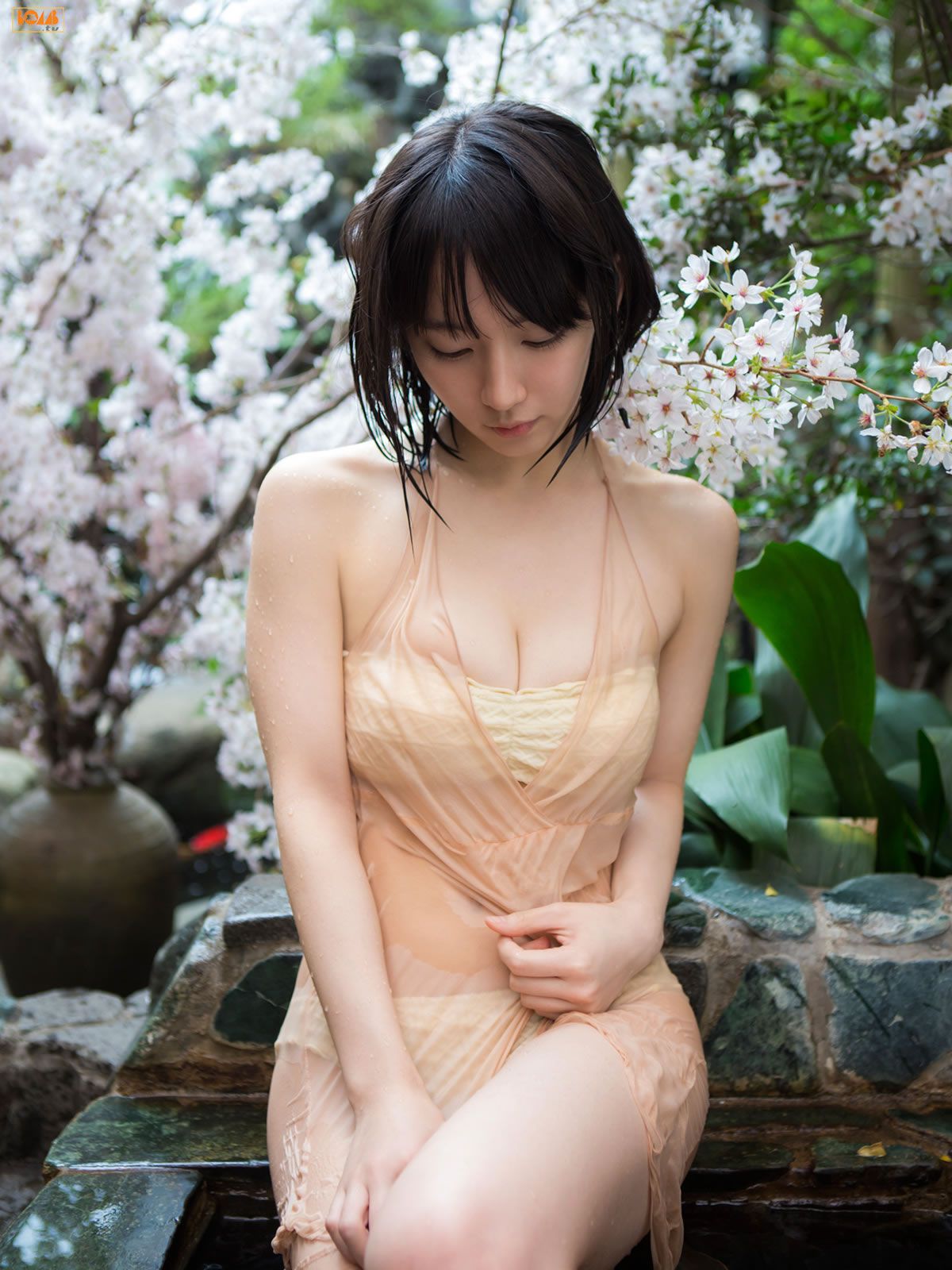 [BOMB.tv] GRAVURE Channel 2015年06月号 Riho Yoshioka 吉岡里帆 [96P]