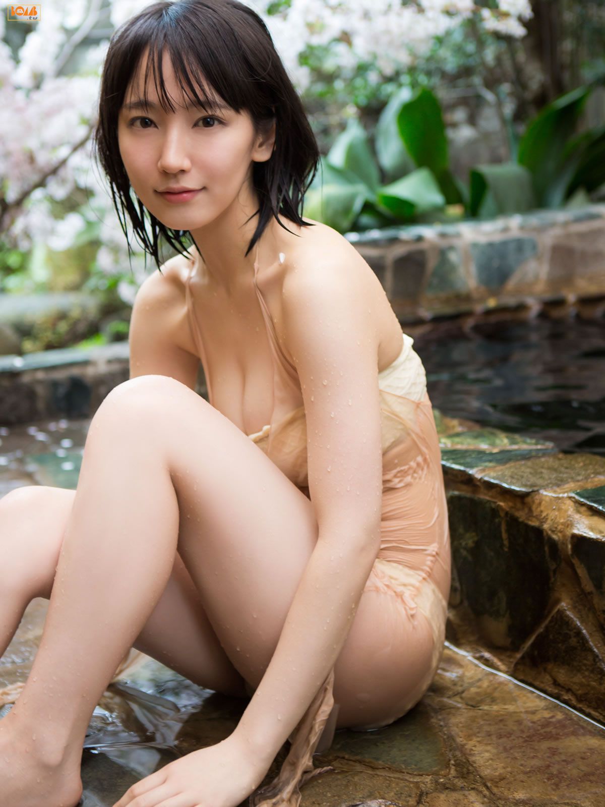 [BOMB.tv] GRAVURE Channel 2015年06月号 Riho Yoshioka 吉岡里帆 [96P]