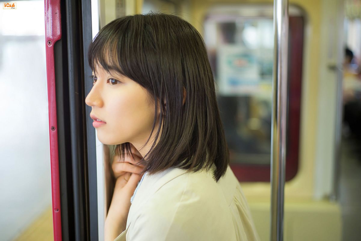 [BOMB.tv] GRAVURE Channel 2015年06月号 Riho Yoshioka 吉岡里帆 [96P]