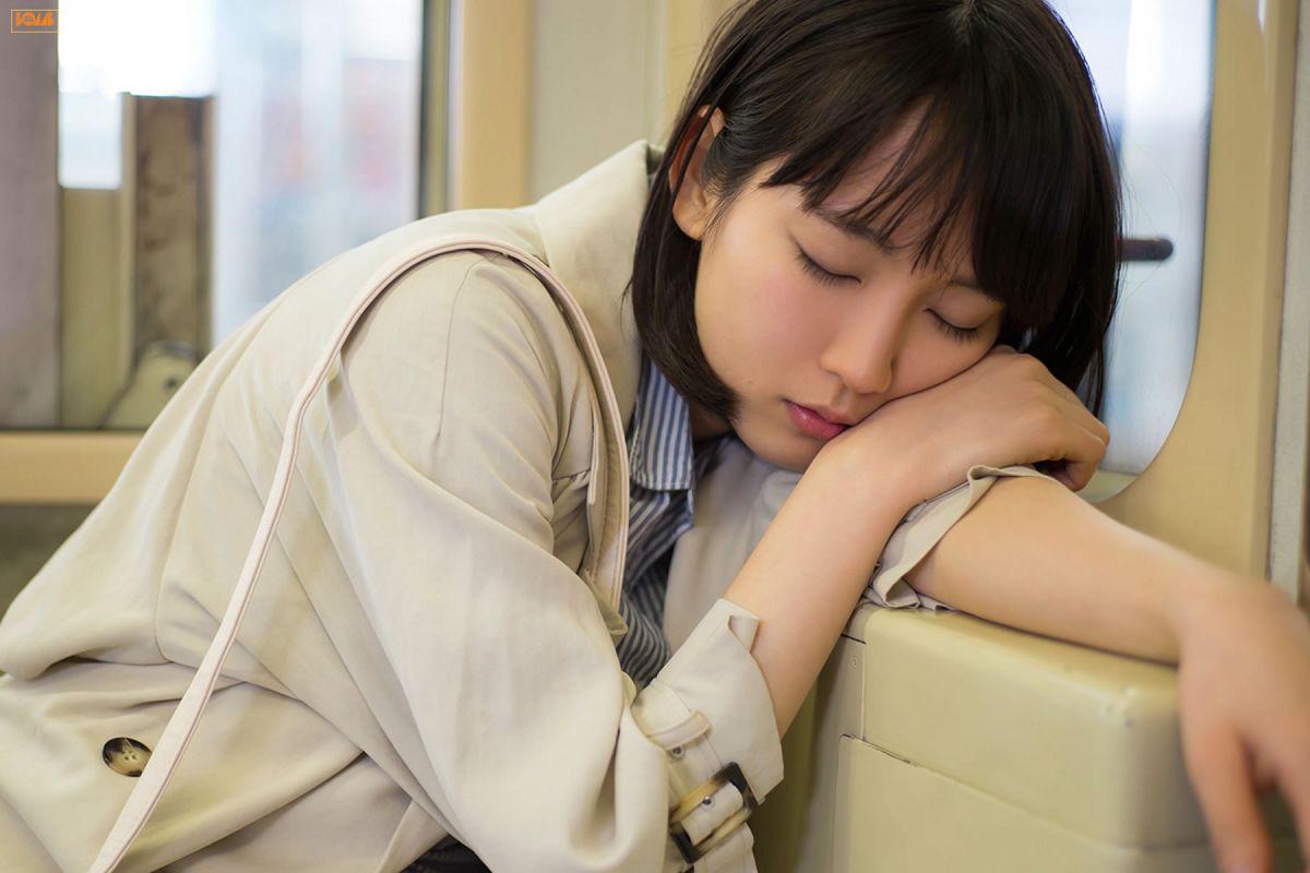 [BOMB.tv] GRAVURE Channel 2015年06月号 Riho Yoshioka 吉岡里帆 [96P]