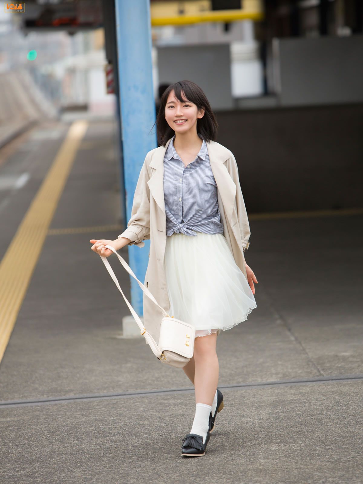 [BOMB.tv] GRAVURE Channel 2015年06月号 Riho Yoshioka 吉岡里帆 [96P]