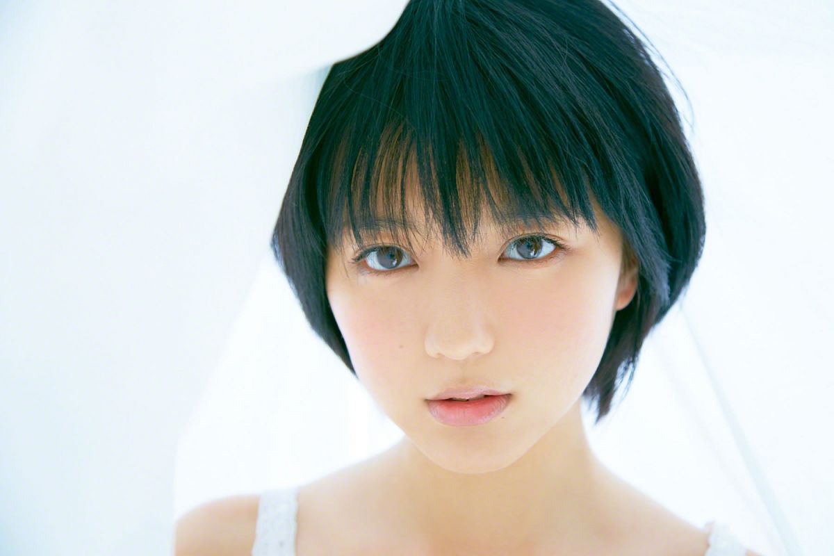[Wanibooks WBGC] 2015.09 No.135 Erina Mano 真野惠里菜 [175P]