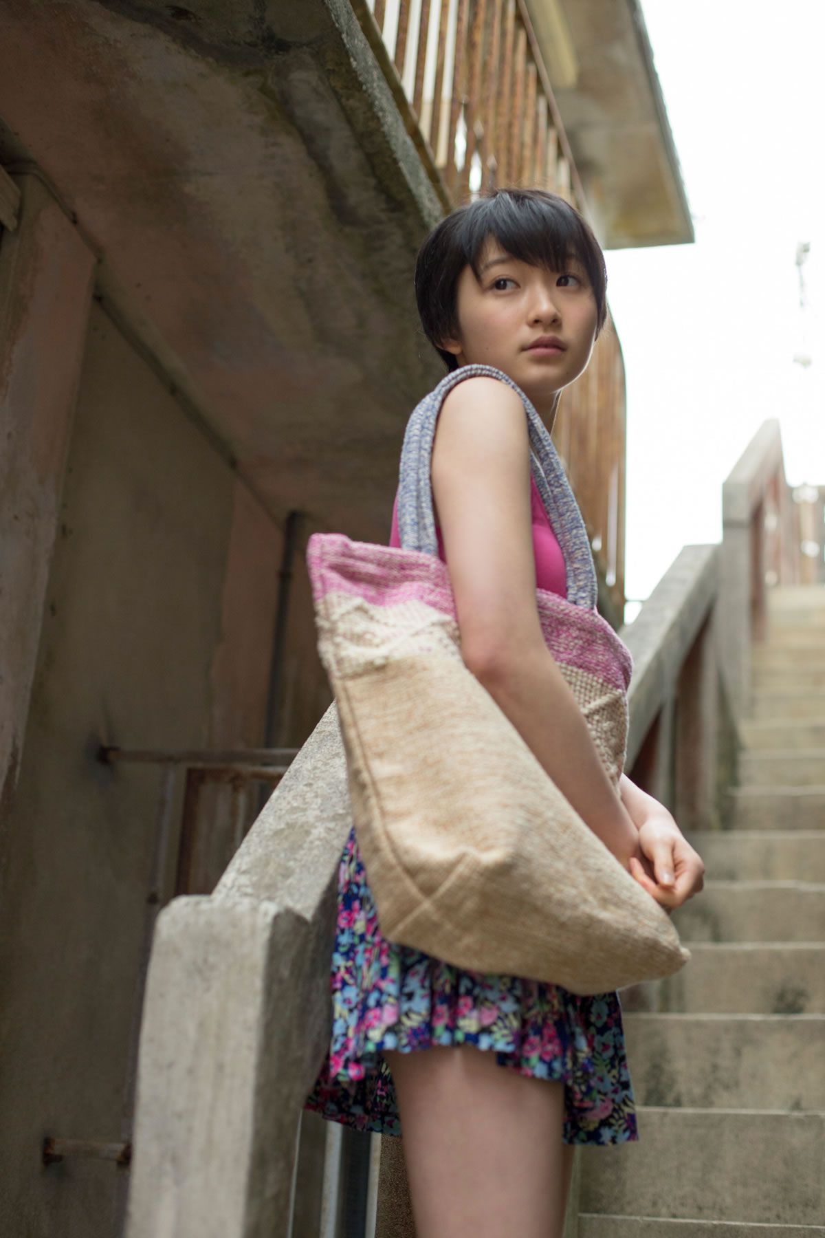 [Hello! Project Digital Books] 2015.10 Vol.135 宮本佳林 [99P]