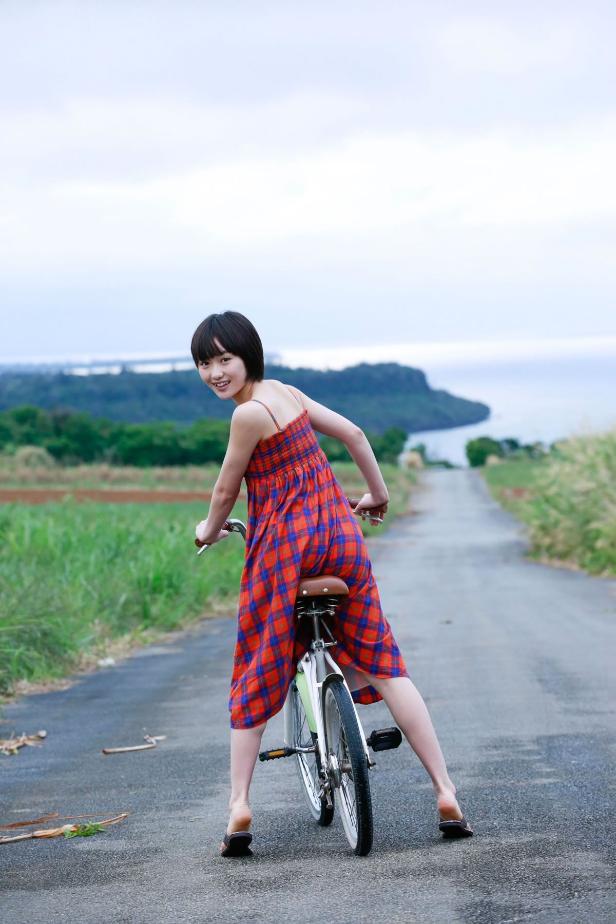 [Hello! Project Digital Books] 2015.11 Vol.136 工藤遥 [103P]