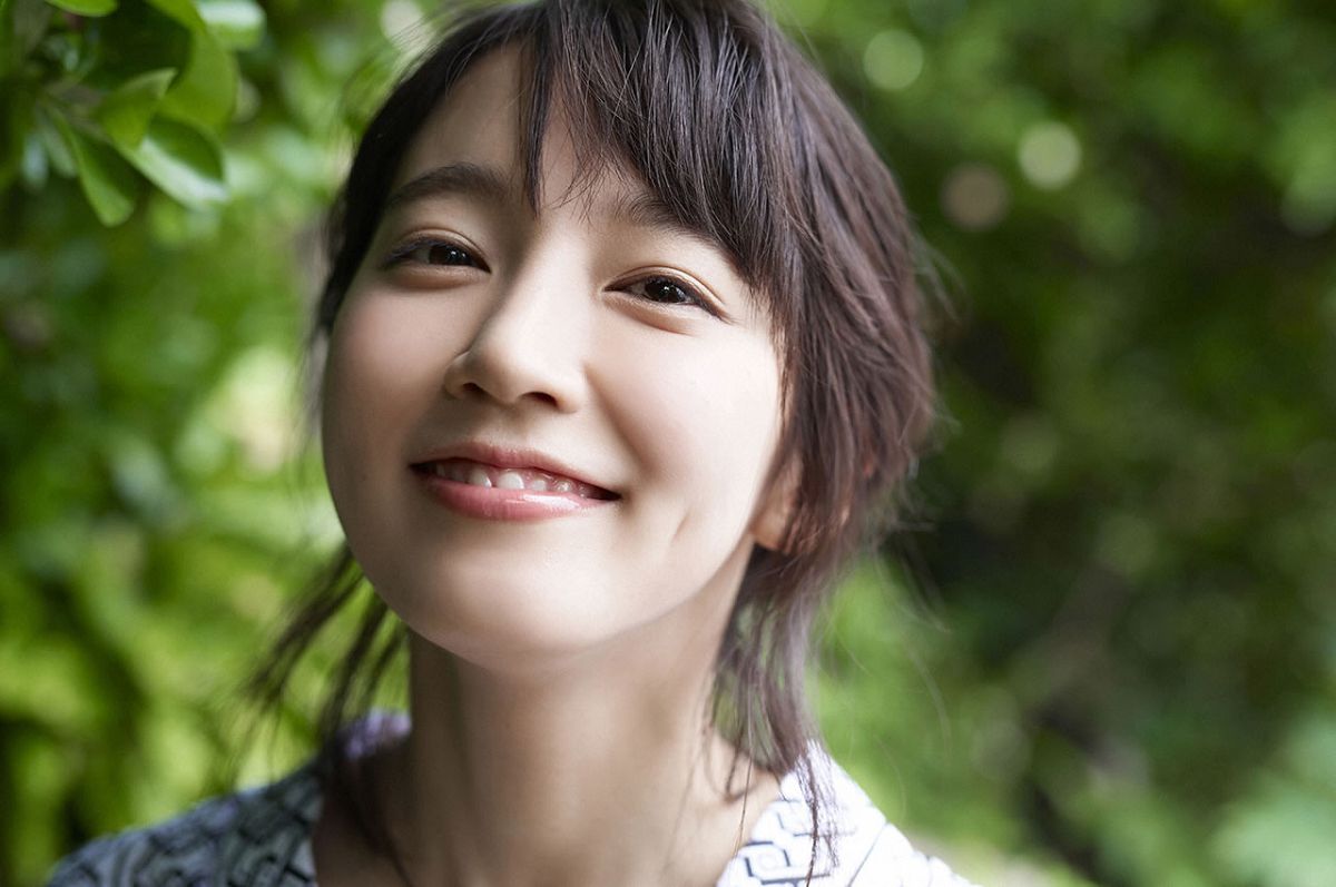 [WPB-net] No.183-4 Riho Yoshioka 吉岡里帆 - 遠い記憶 [156P]