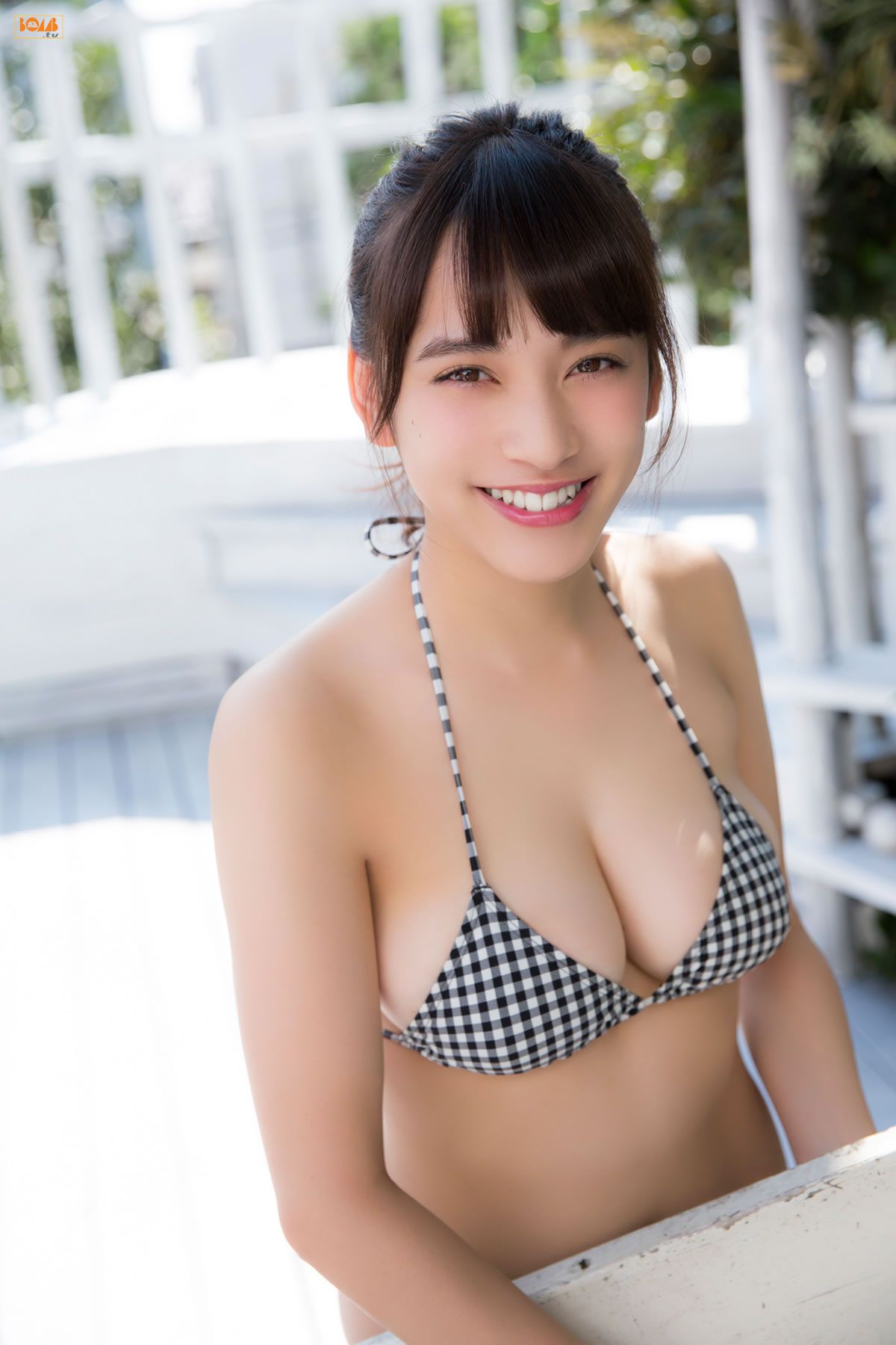 [BOMB.tv] GRAVURE Channel 2015年12月号 Sayaka Tomaru 都丸紗也華 - まんまるなおんなのこ [135P]