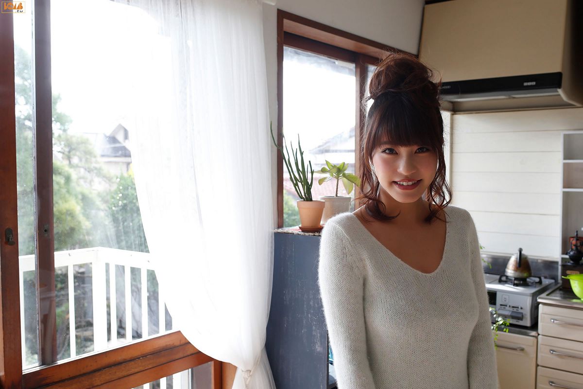 [BOMB.tv] 2016.01 Asuka Kishi 岸明日香 - ほろ酔いクリスマス [99P]