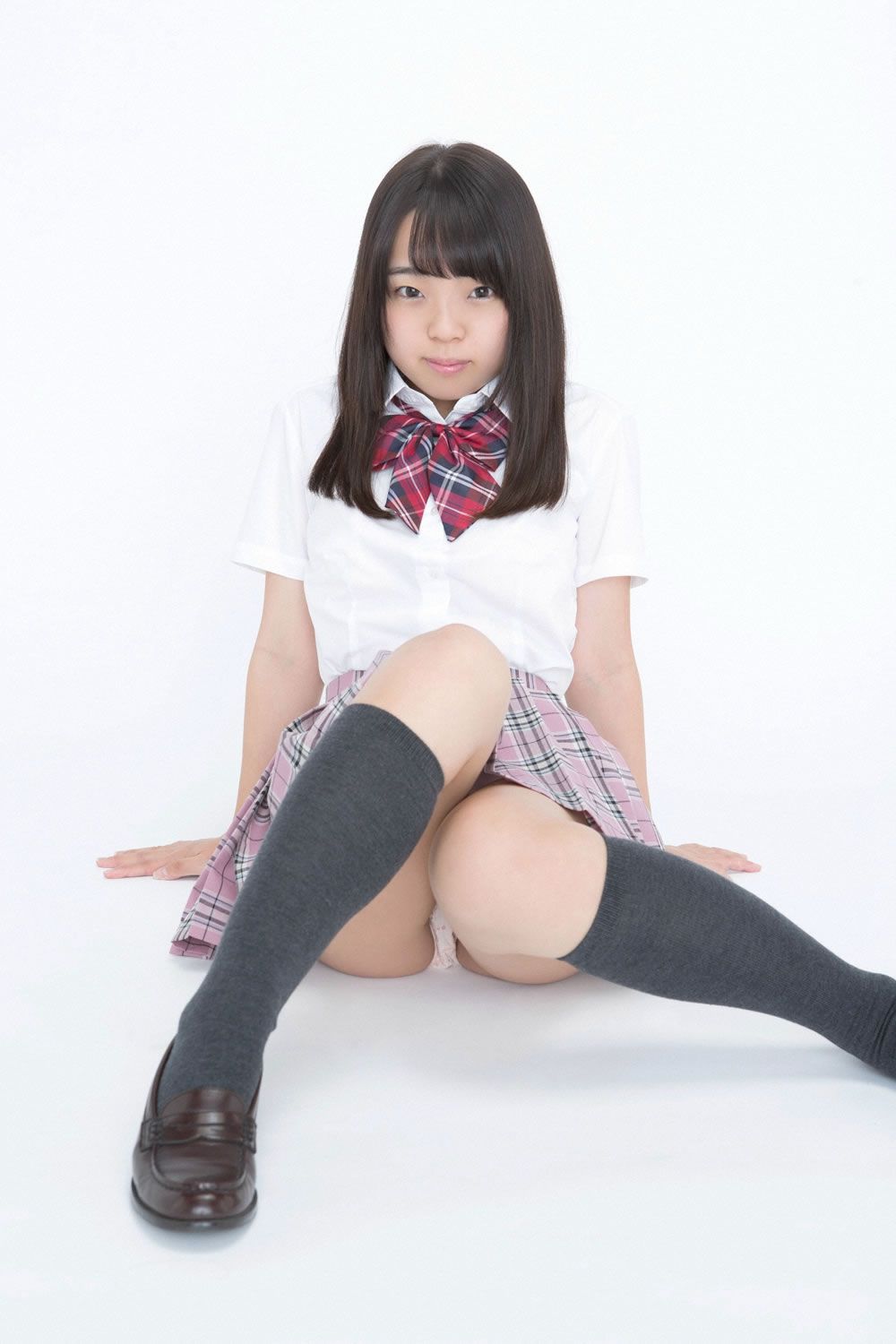 [YS-Web] vol.681 Tsukasa Fukumori 福森つかさ - 最強！童顔Fカップ入学 [49P]