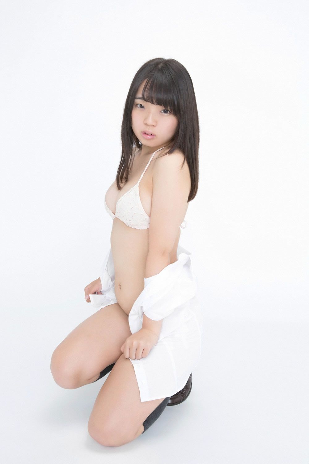 [YS-Web] vol.681 Tsukasa Fukumori 福森つかさ - 最強！童顔Fカップ入学 [49P]