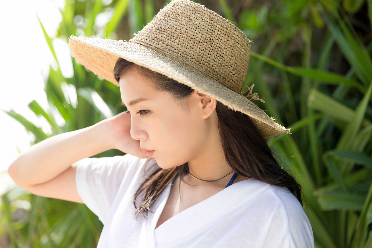 [YS-Web] vol.682 Ai Shinozaki 篠崎愛 あっためて あげる [98P]