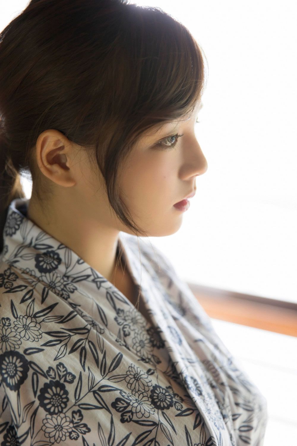 [YS-Web] vol.682 Ai Shinozaki 篠崎愛 あっためて あげる [98P]