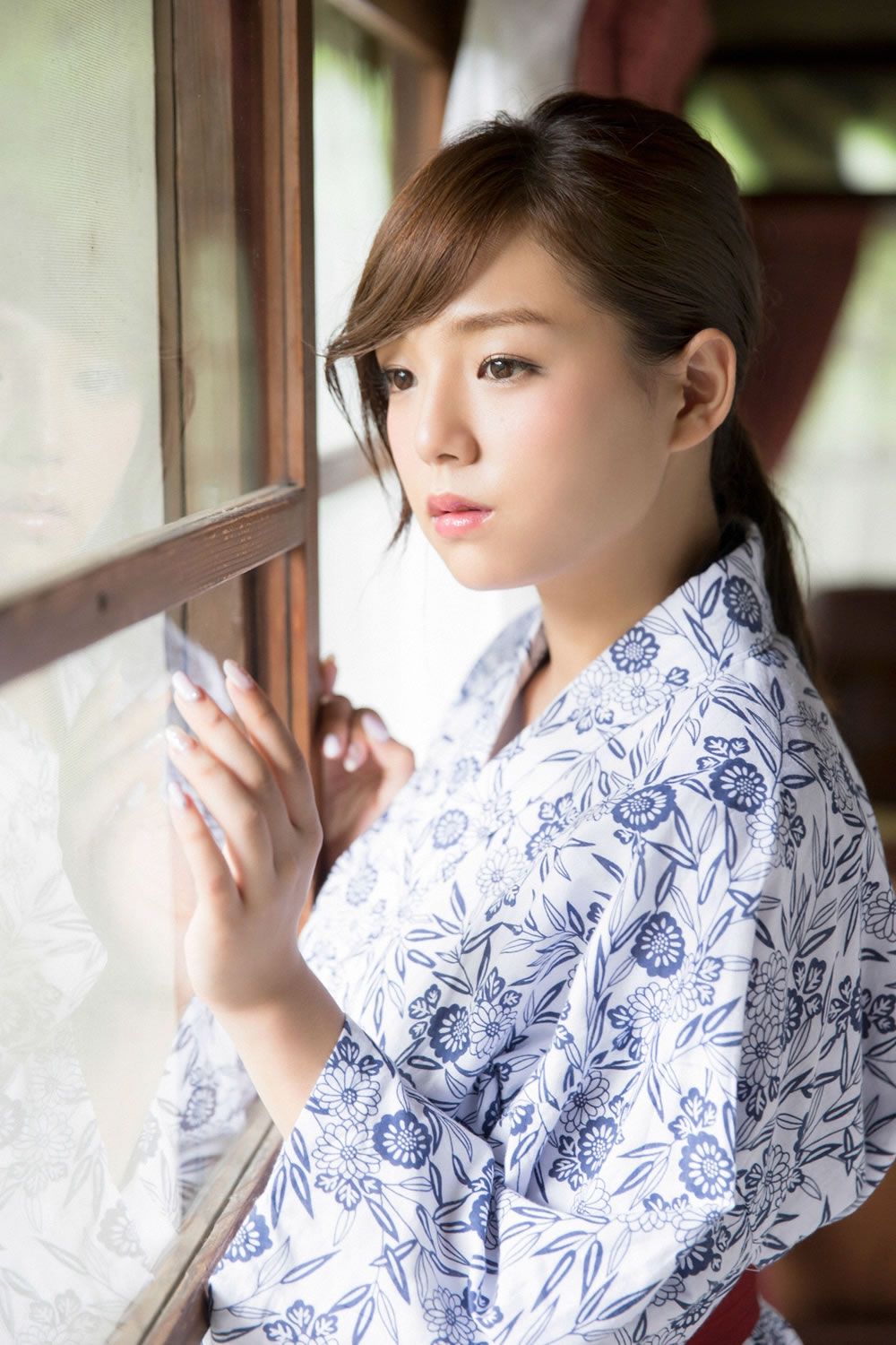 [YS-Web] vol.682 Ai Shinozaki 篠崎愛 あっためて あげる [98P]