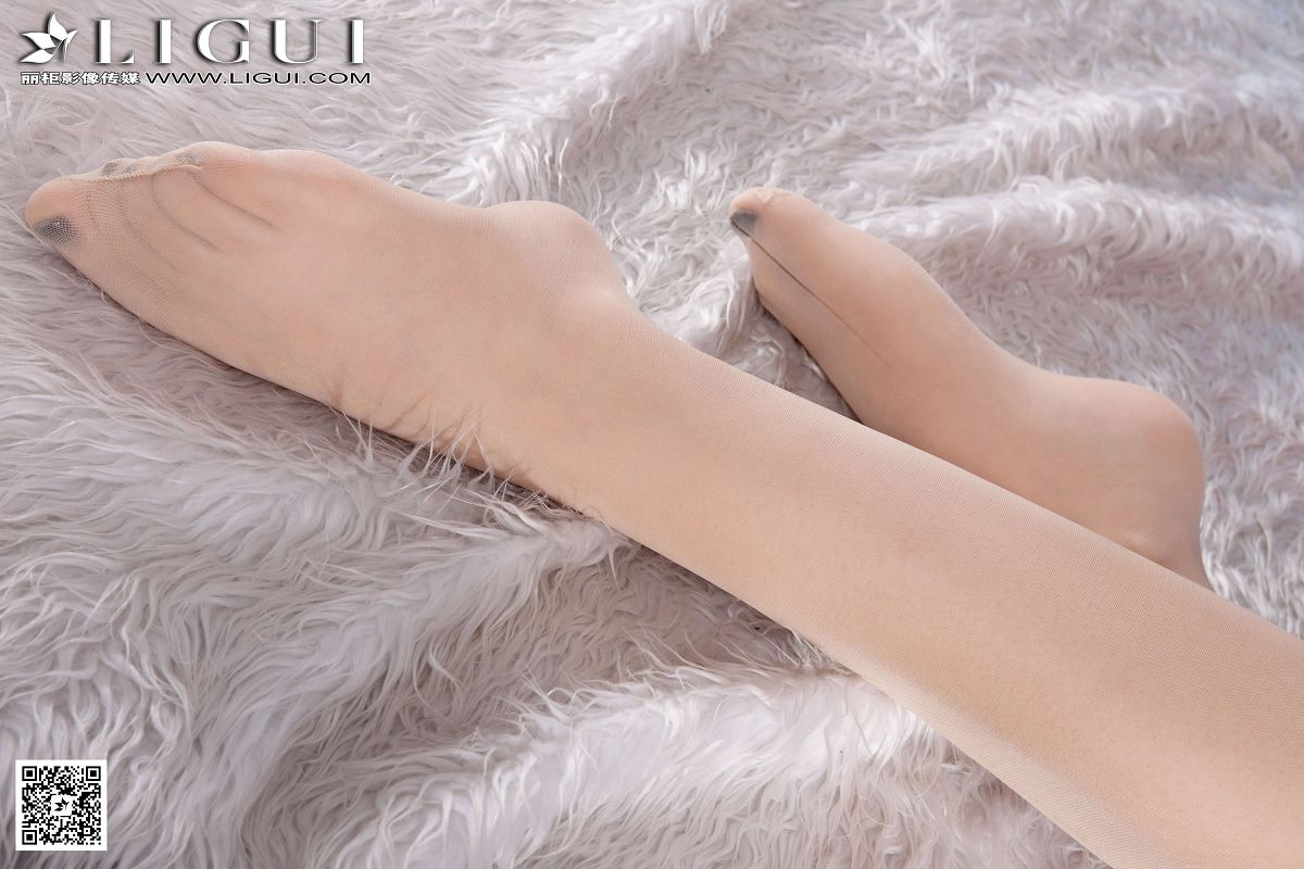 [Ligui] 丽柜 2016.03.26 Model 怡萱 [25P]