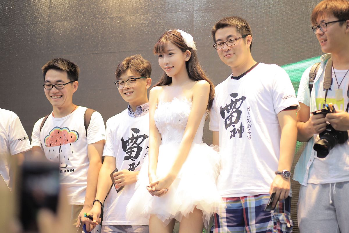 2015 Chinajoy 本届最美Showgirl陈潇 [60P]