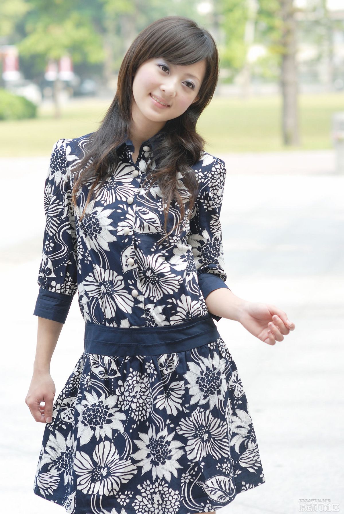 台湾清纯美女果子MM张凯洁 服饰图集 [54P]