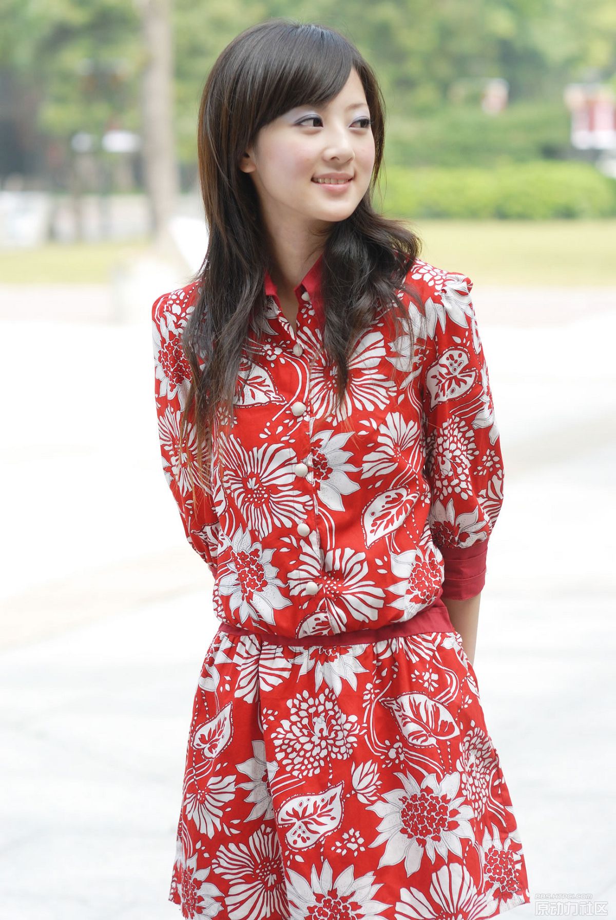 台湾清纯美女果子MM张凯洁 服饰图集 [54P]
