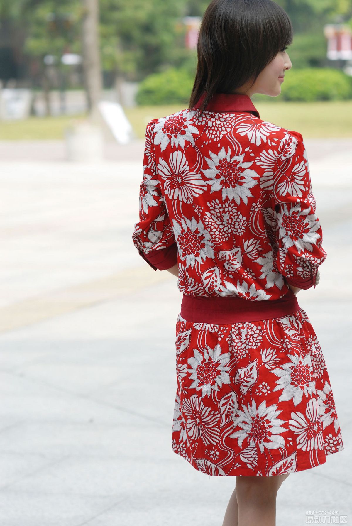 台湾清纯美女果子MM张凯洁 服饰图集 [54P]