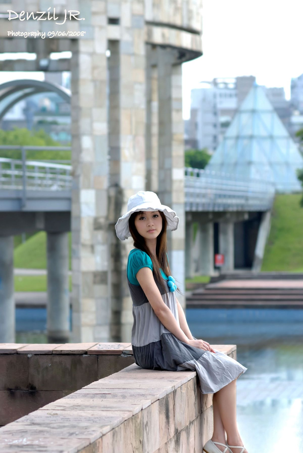 台湾清纯美女果子MM张凯洁@水族馆公园外拍 [136P]