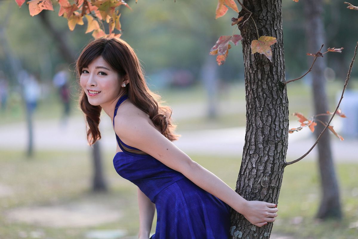 Beautyleg冰山美人廖坎蒂 初夏公园外拍 [59P]