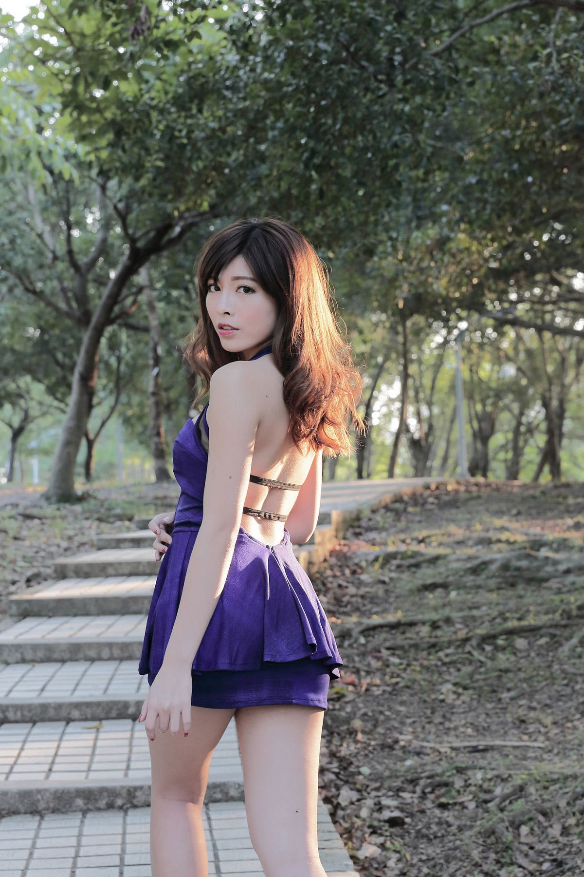 Beautyleg冰山美人廖坎蒂 初夏公园外拍 [59P]