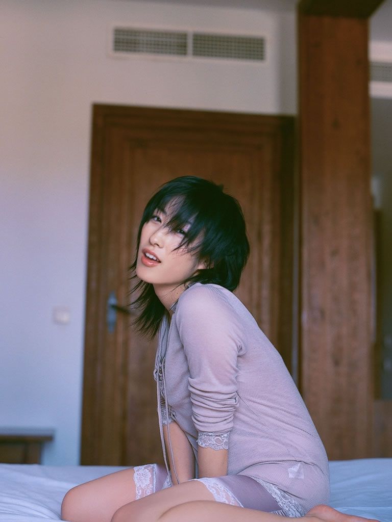 [Wanibooks(WBGC)] 2005.09月号 #15 Hiroko Sato 佐藤寛子 [240P]