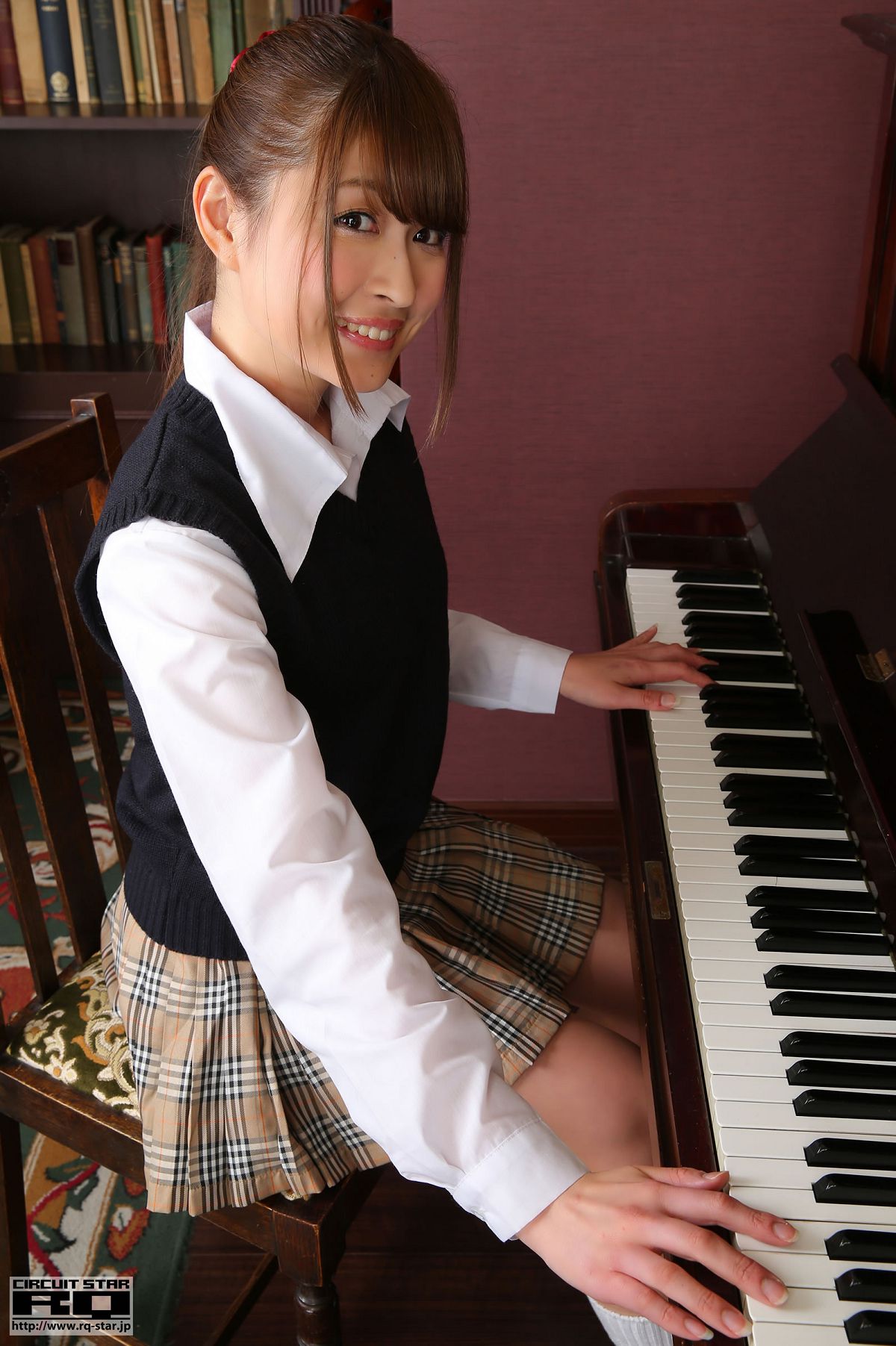 [RQ-STAR] 2016.06.13 Ruka Kiritani 桐谷流華 School Girl [100P]