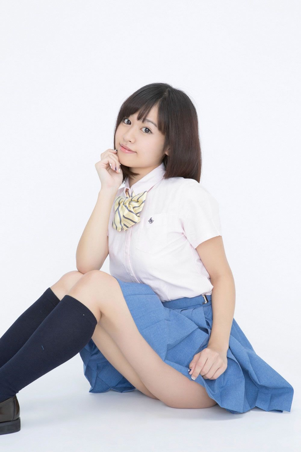 [YS-Web] vol.677 Miyu Natsue 夏江美優 - パッチリおめめのGショック入学!! [49P]