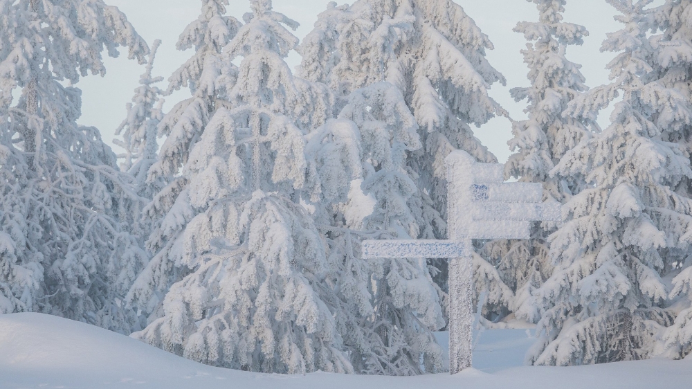 白雪皑皑电脑桌面壁纸雪景图片