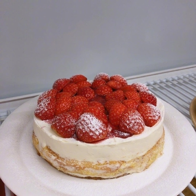 好看小清新草莓水果蛋糕图片