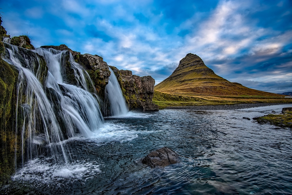 冰岛基尔丘山瀑布高清山水景色壁纸图片