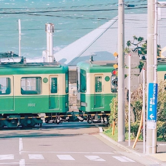 小清新日系风景有轨电车图摄影