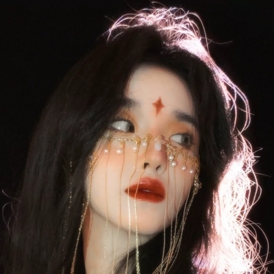 高级感满满的小众高级女生头像图片