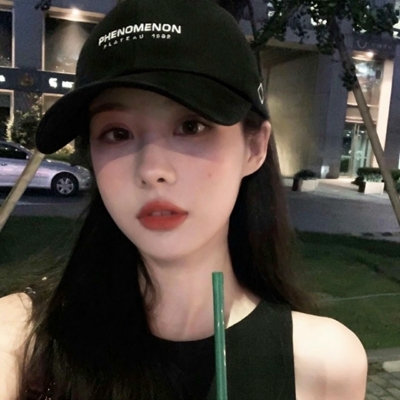 优质精选超好看的女生头像戴帽图片