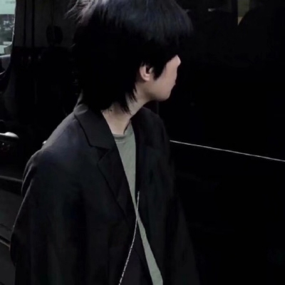 男生头像冷酷帅气侧脸高清好看图片