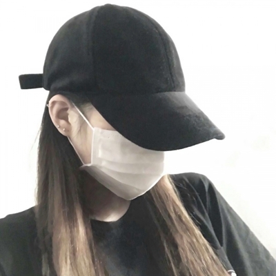 优质精选超好看的女生头像戴帽图片