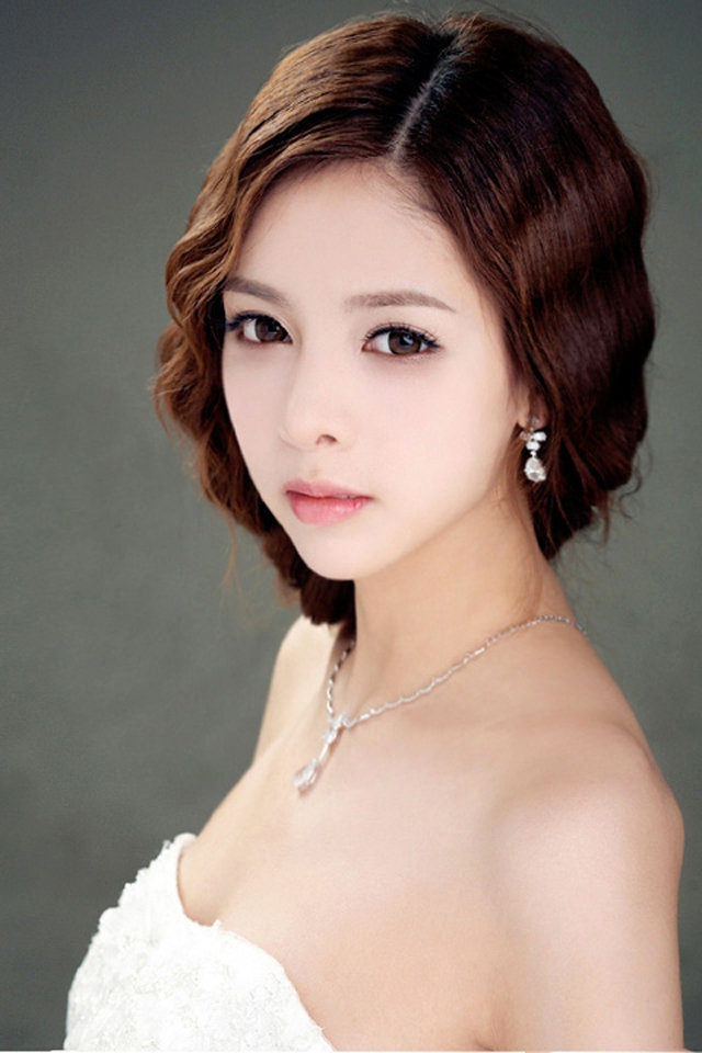 美艳性感妩媚女人手机壁纸