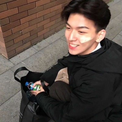 好看的超帅侧脸高清男头图片