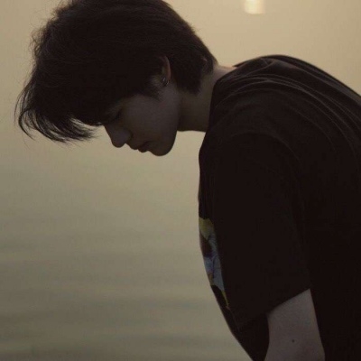 高清超级好看抖音爆火的男生头像图片