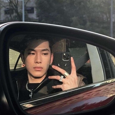 高清超帅的男生个性头像图片