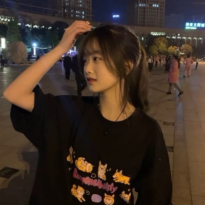 高清好看的2023最潮最火女生微信头像图片