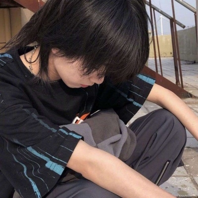 好看的超帅侧脸高清男头图片