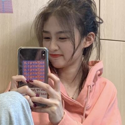 高清好看的2023最潮最火女生微信头像图片