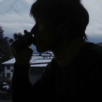 好看的超帅侧脸高清男头图片