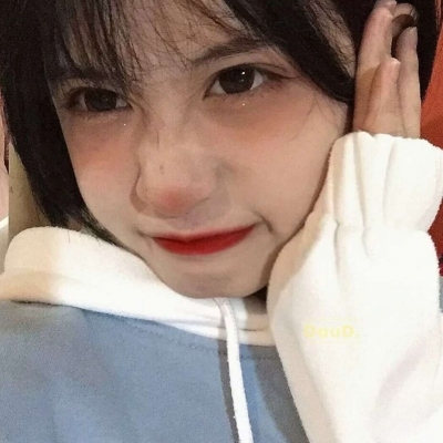 高清好看的头像单人女生图片