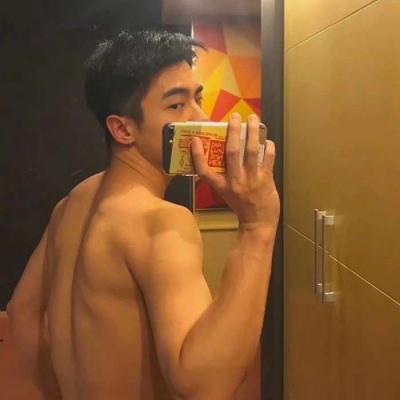 帅哥孤独头像 高清孤独的帅哥的头像图片